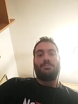 Snapshot of skrigul12 chatting on 03/20/25, 08:19 skrigul12 online show from 03/20/25, 08:19