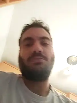 Snapshot of skrigul12 chatting on 03/22/25, 03:09 skrigul12 online show from 03/22/25, 03:09