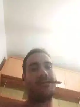 Snapshot of skrigul12 chatting on 09/23/25, 05:49 skrigul12 online show from 09/23/25, 05:49