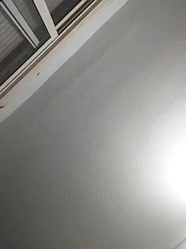 Snapshot of skrigul12 chatting on 10/21/25, 06:52 skrigul12 online show from 10/21/25, 06:52