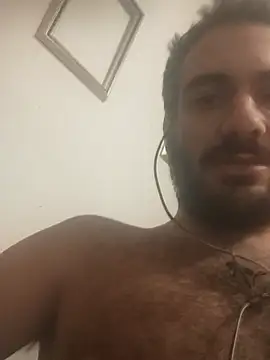 Snapshot of skrigul12 chatting on 10/23/25, 07:01 skrigul12 online show from 10/23/25, 07:01