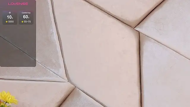 Camille Torres online show from 10/01/25, 01:06