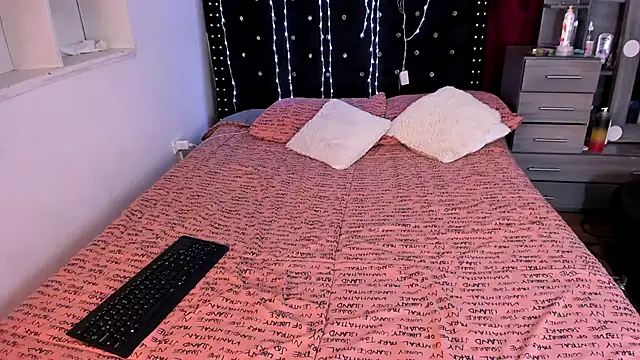 valerie luxe  online show from 07/27/26, 04:19