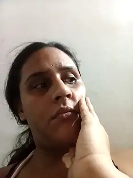 Snapshot of Andreita_95 chatting on 12/03/25, 10:08 Andreita 95 online show from 12/03/25, 10:08