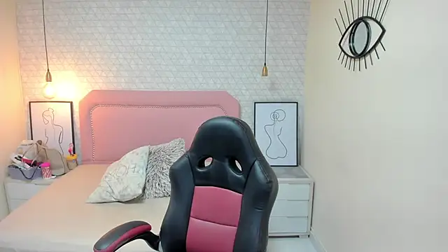 Snapshot of Kittytimberlake chatting on 10/03/25, 11:51 Kittytimberlake online show from 10/03/25, 11:51