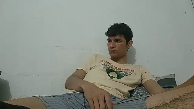 Paulhot018 online show from 03/10/25, 04:17