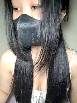 Snapshot of Athena20001 chatting on 11/21/25, 07:23 Athena20001 online show from 11/21/25, 07:23