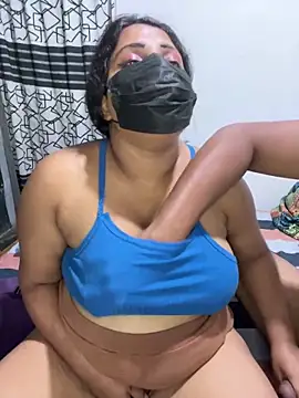 NOORA-GIRL online show from 12/01/25, 02:00