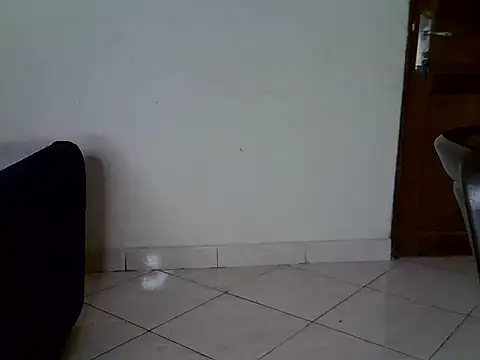 Snapshot of SWEETRENNE_ chatting on 04/10/26, 12:49 SWEETRENNE online show from 04/10/26, 12:49