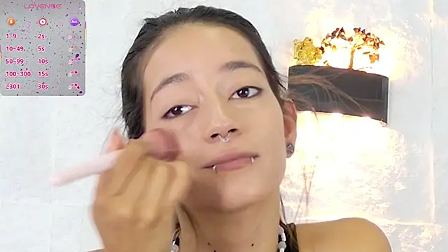 zorravioletta1 online show from 10/15/25, 11:54