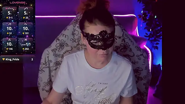 Sexy-Housewife online show from 01/11/25, 04:14