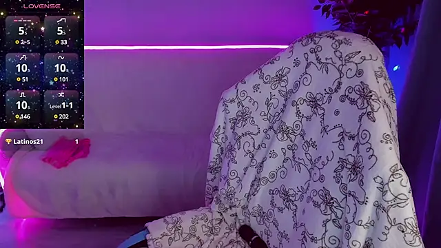 Sexy-Housewife online show from 01/14/25, 04:29