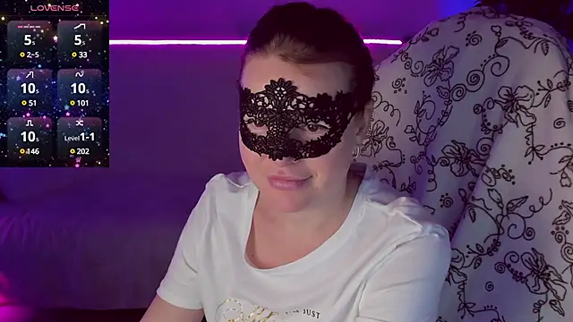 Sexy-Housewife online show from 01/18/25, 06:45