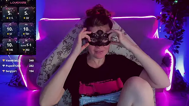 Sexy-Housewife online show from 01/21/25, 04:10