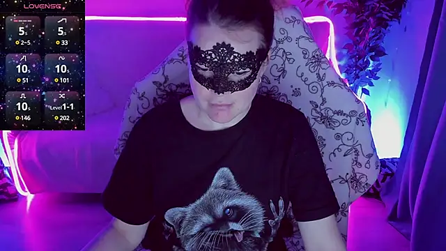 Sexy-Housewife online show from 03/21/25, 01:01