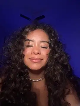 Snapshot of Marie_Rose chatting on 11/14/25, 01:15 Marie Rose online show from 11/14/25, 01:15