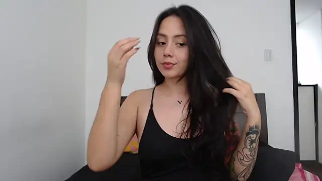 rebecca collin online show from 11/11/25, 04:07