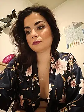 Snapshot of Saturnia_Yvonne chatting on 12/04/24, 05:55 Saturnia Yvonne online show from 12/04/24, 05:55