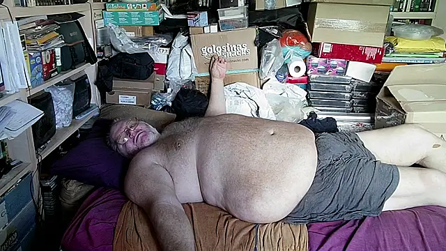 hadeszeuss2 online show from 10/15/25, 02:06