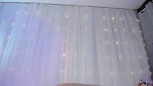  LittleLia online show from 12/10/24, 08:49