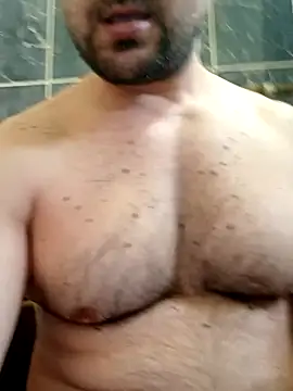 Snapshot of Mirkoxxx@xh chatting on 03/06/26, 08:11 Mirkoxxxxh online show from 03/06/26, 08:11