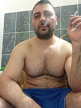 Snapshot of Mirkoxxx@xh chatting on 05/17/26, 08:38 Mirkoxxxxh online show from 05/17/26, 08:38