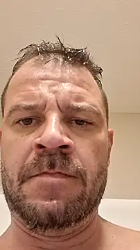 Snapshot of Davo84123 chatting on 03/06/26, 05:42 Davo84123 online show from 03/06/26, 05:42