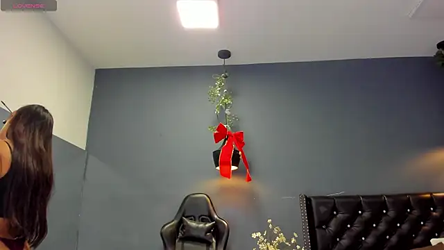 Hannah Miller   online show from 12/05/24, 11:38