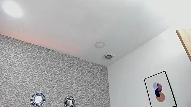Hannah Miller   online show from 01/03/25, 06:14