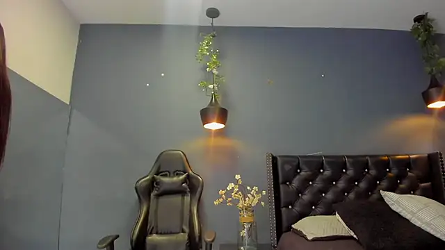Hannah Miller   online show from 01/18/25, 11:43