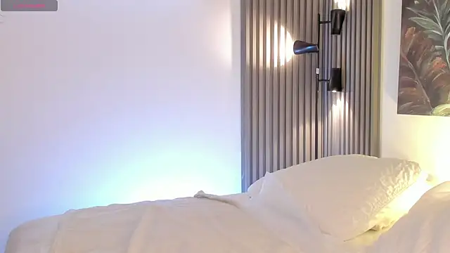 emma alice  online show from 11/25/25, 12:16