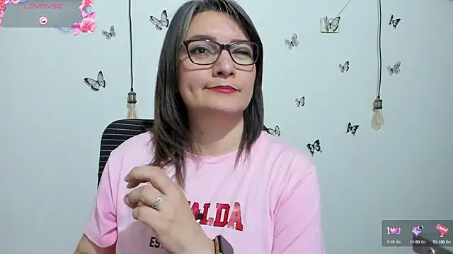 Amie Adams82  online show from 09/24/25, 07:17