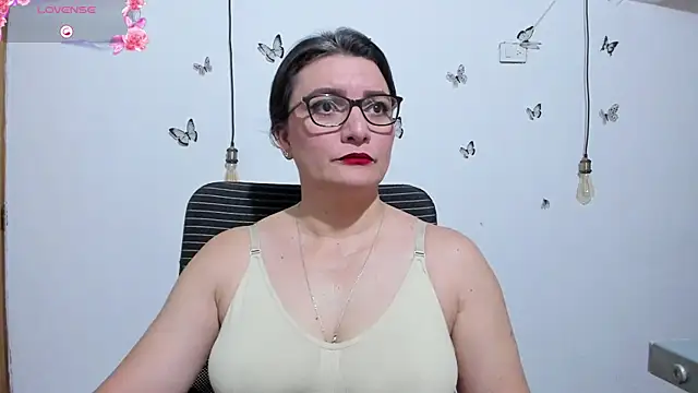 Amie Adams82  online show from 06/15/26, 03:03