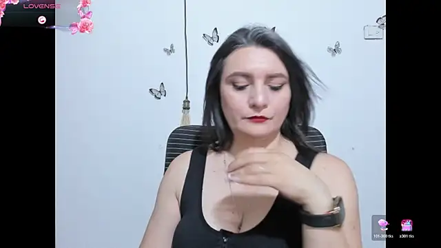 Amie Adams82  online show from 07/06/26, 02:14