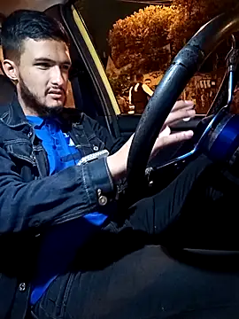 Snapshot of mosmar_20 chatting on 09/20/25, 03:51 mosmar 20 online show from 09/20/25, 03:51