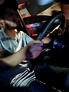 Snapshot of mosmar_20 chatting on 10/28/25, 01:42 mosmar 20 online show from 10/28/25, 01:42