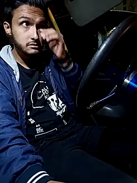 Snapshot of mosmar_20 chatting on 11/07/25, 11:05 mosmar 20 online show from 11/07/25, 11:05