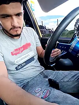 Snapshot of mosmar_20 chatting on 11/30/25, 03:27 mosmar 20 online show from 11/30/25, 03:27