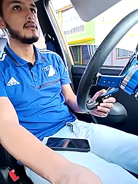 Snapshot of mosmar_20 chatting on 12/13/25, 09:42 mosmar 20 online show from 12/13/25, 09:42