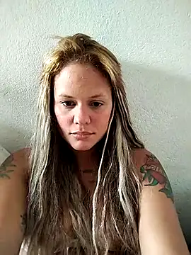 Snapshot of perolaar chatting on 03/01/25, 10:55 perolaar online show from 03/01/25, 10:55