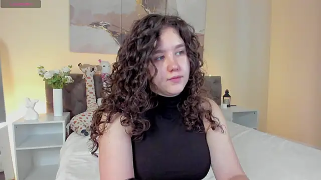 Ariella Sol online show from 05/13/26, 01:03