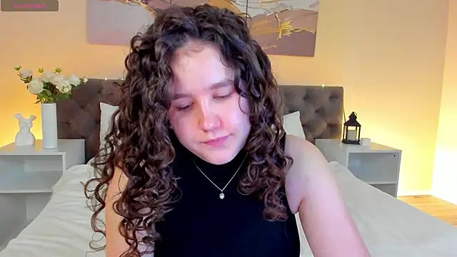 Ariella Sol online show from 06/14/26, 09:22