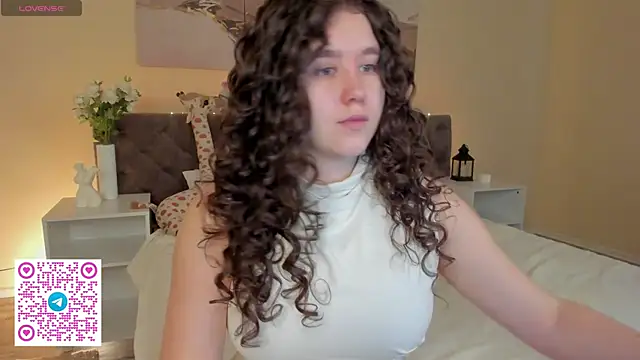 Ariella Sol online show from 06/22/26, 01:07