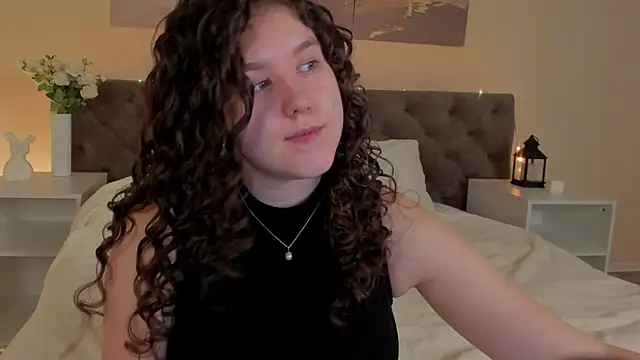 Ariella Sol online show from 07/03/26, 01:01