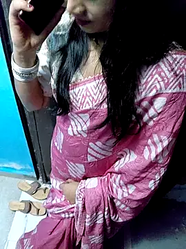 Snapshot of mast_CPL chatting on 10/20/25, 05:57 mast CPL online show from 10/20/25, 05:57