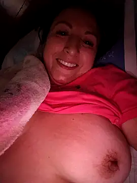 Snapshot of any_mour chatting on 11/21/25, 02:54 any mour online show from 11/21/25, 02:54