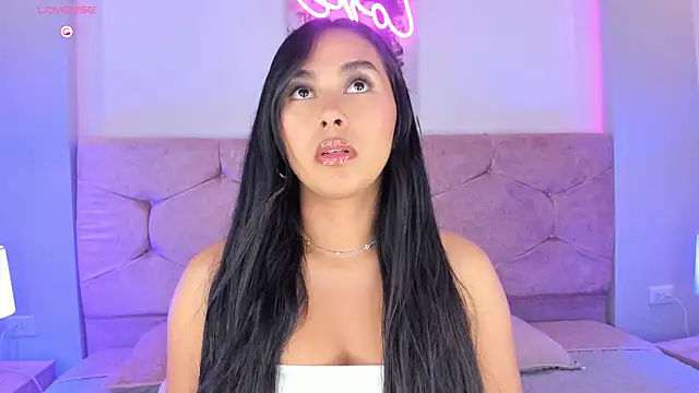 Cameliaa Smiith online show from 12/05/24, 02:53