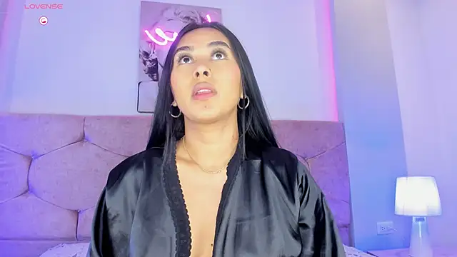 Cameliaa Smiith online show from 12/06/24, 06:04