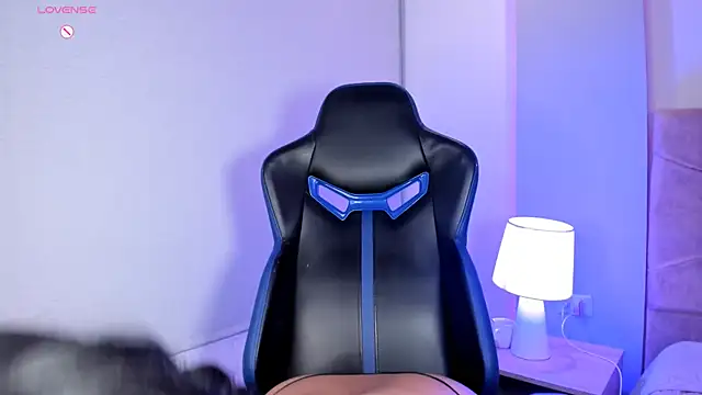 Cameliaa Smiith online show from 02/21/25, 06:40