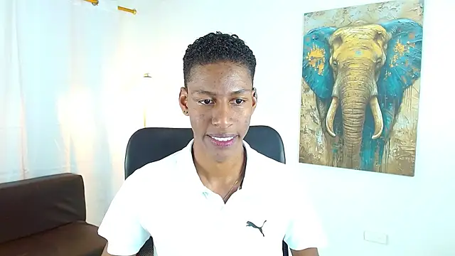 maiki18  online show from 12/04/25, 08:50